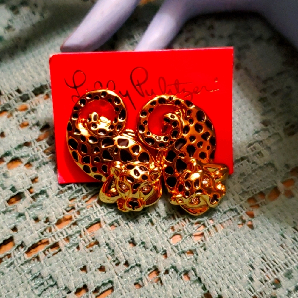 Lilly pulitzer leapord earrings